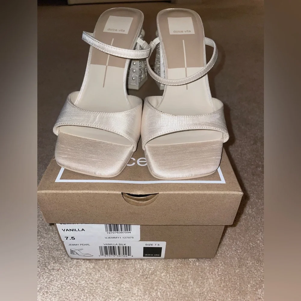 Dolce Vita Jemmy Pearl Heels - Picture 3 of 5